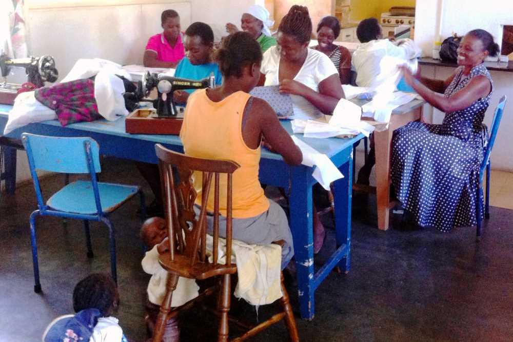 The participants choose between a sewing or a cooking